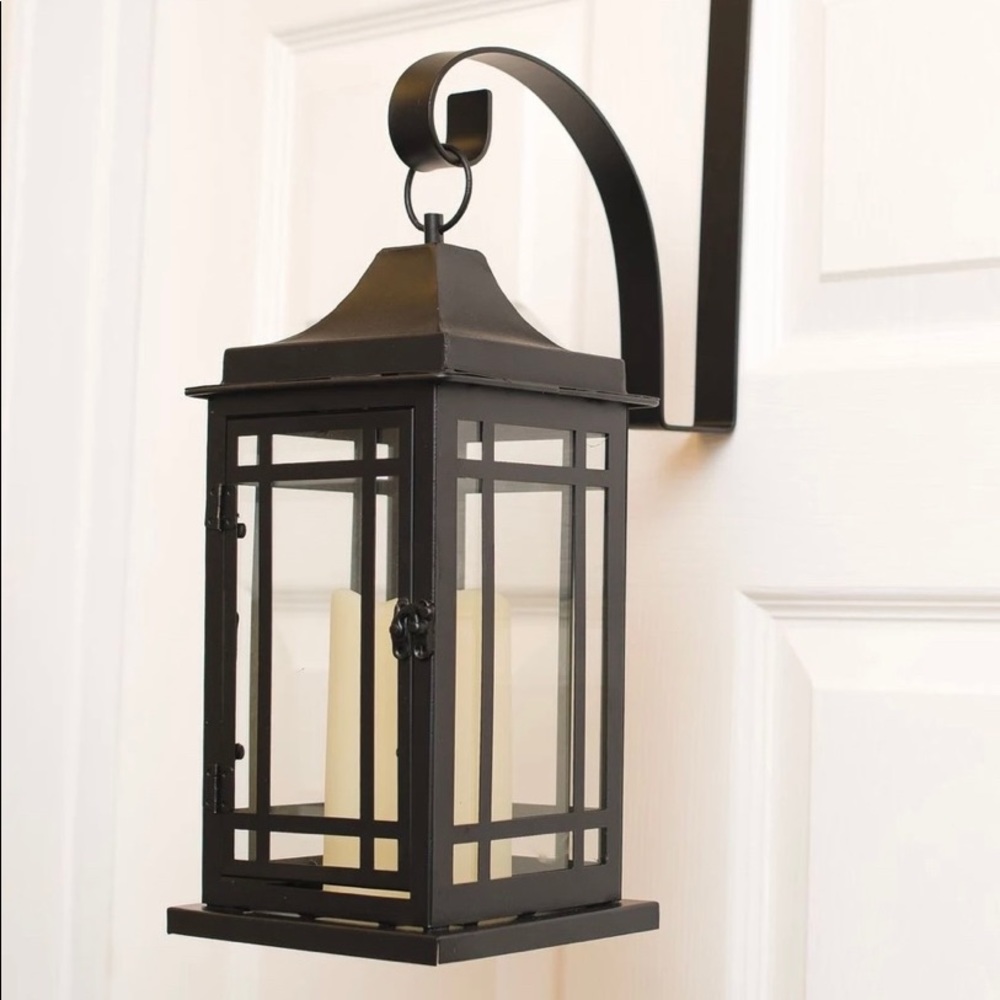 2pc set wreath hanger with lantern